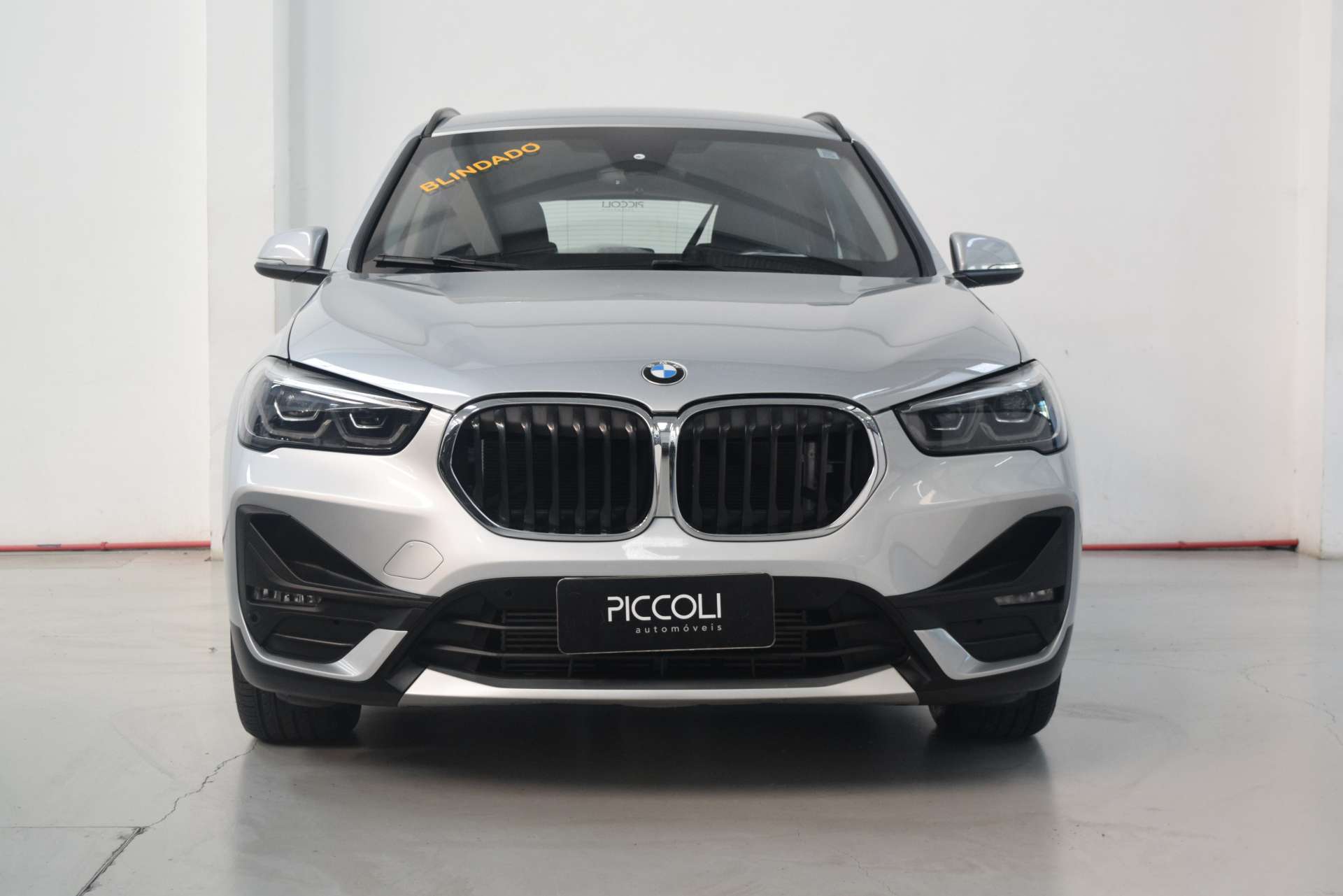 BMW X1 S20i